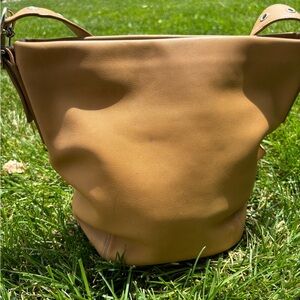 Coach | Legacy Soho bucket shoulder bag #9126 in Camel